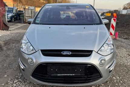 Ford S-Max 60.000 km 8.900 &euro; Stuttgart 70376