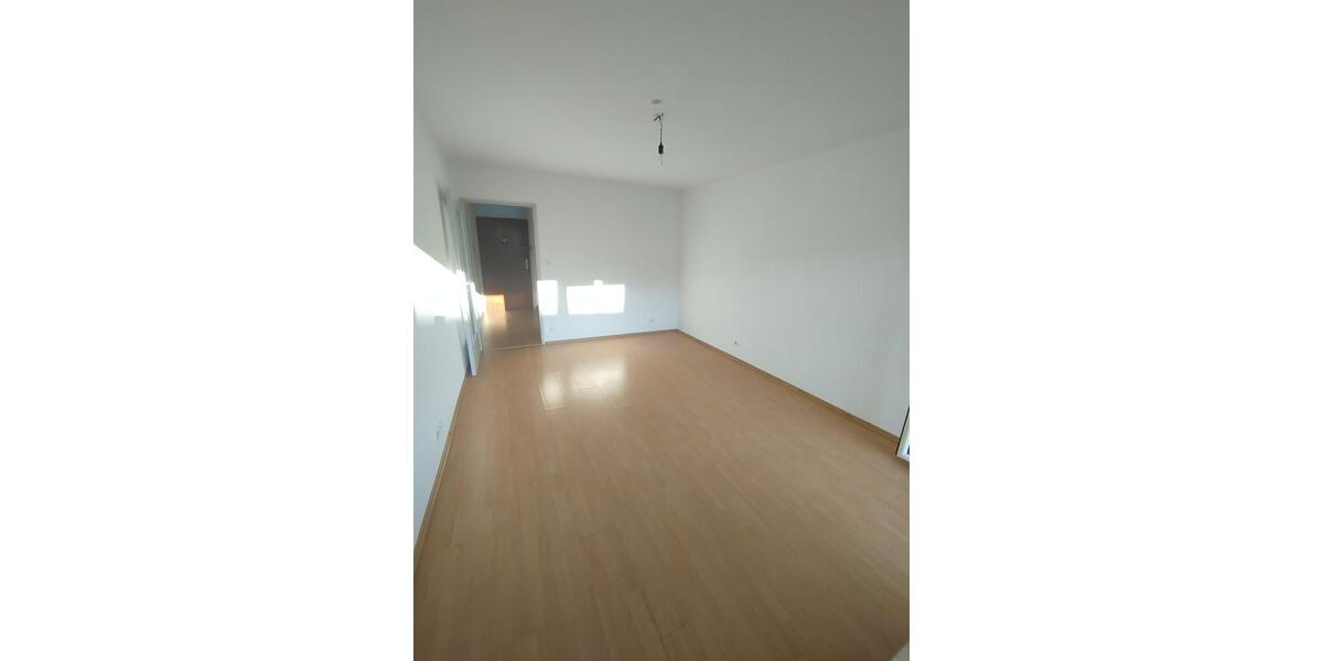 Erdgeschoßwohnung Stuttgart Luginsland - 1 Zimmer, 28 m&sup2;, 110.000&euro; | Angebot:24803430