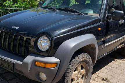 Jeep Cherokee 233.839 km 1.750 &euro; Engelsbrand 75331