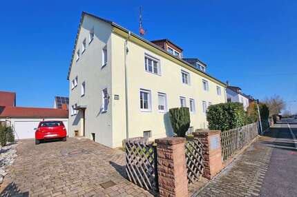 Haus zum Kaufen in Stuttgart 830.000 € 198 m²