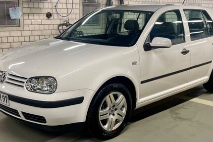 VW Golf 108.000 km 5.000 &euro; Friolzheim 71292