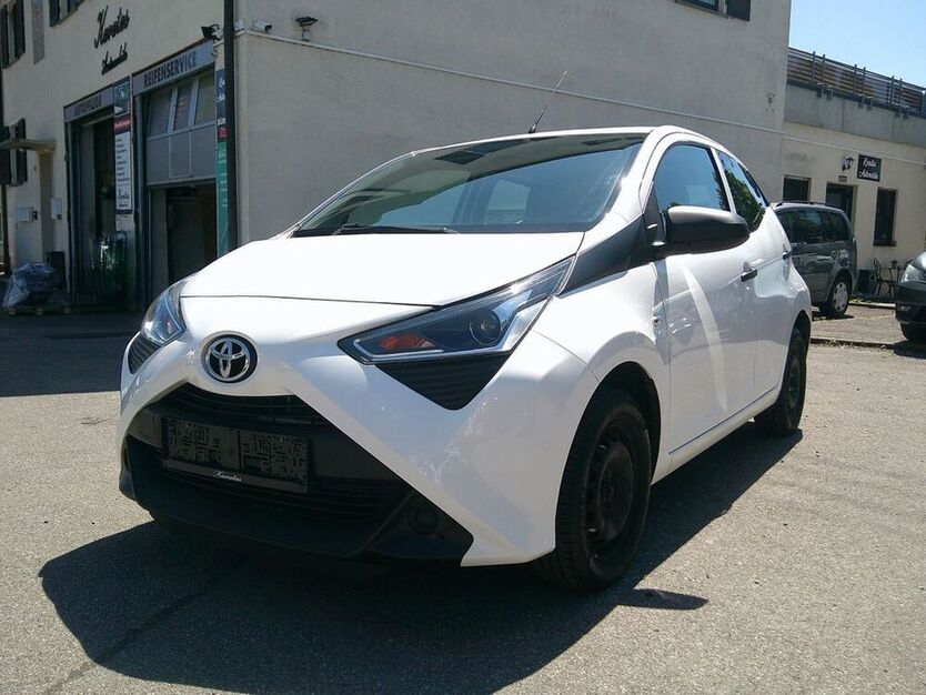 Aygo (X)