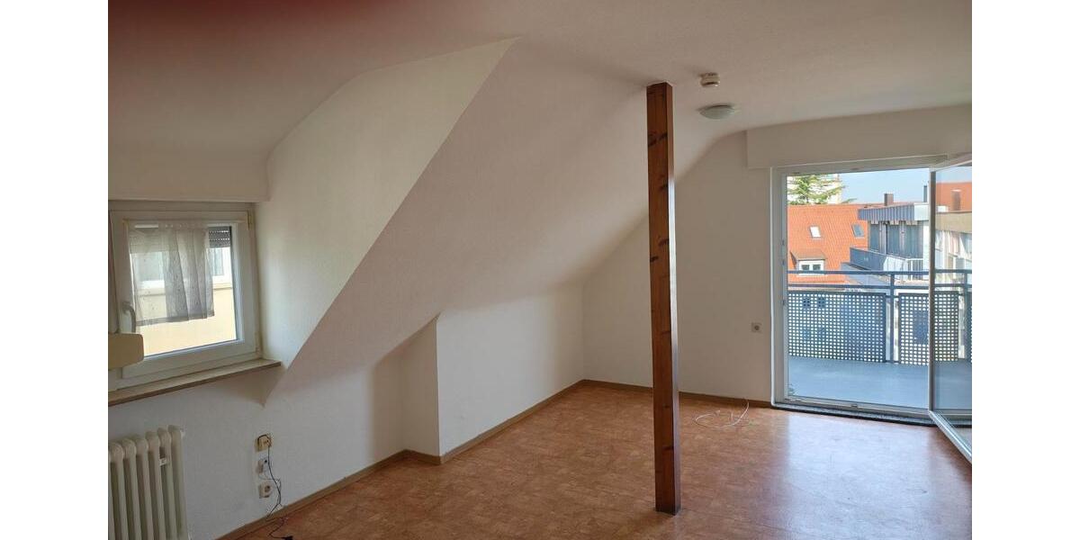 Dachgeschoßwohnung Stuttgart Stuttgart-West - 3 Zimmer, 65 m&sup2;, 690&euro; | Angebot:25972434