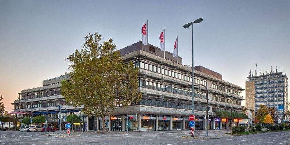 Einzelhandel in Reutlingen 4.950 € 242 m² zimmer