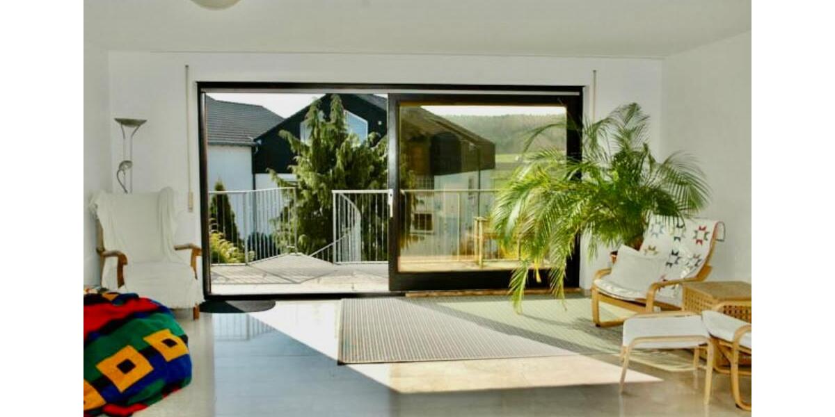 Reihenhaus Leonberg - 6 Zimmer, 169 m&sup2;, 1.850&euro; | Angebot:24248136