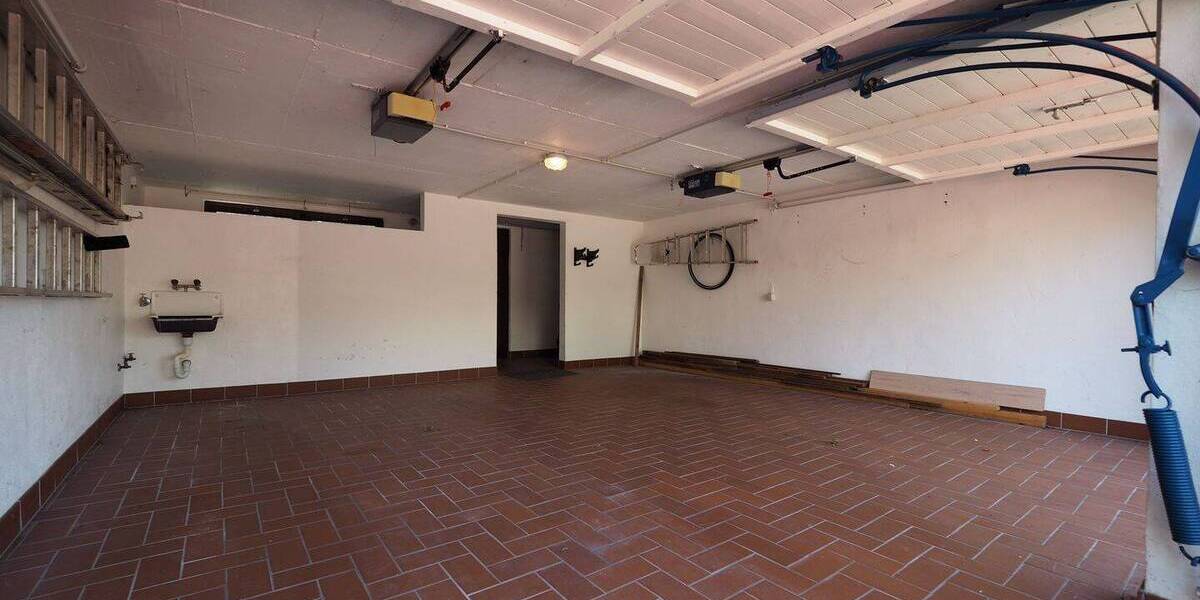 Einfamilienhaus Ammerbuch Entringen - 7 Zimmer, 236 m&sup2;, 930.000&euro; | Angebot:24545059