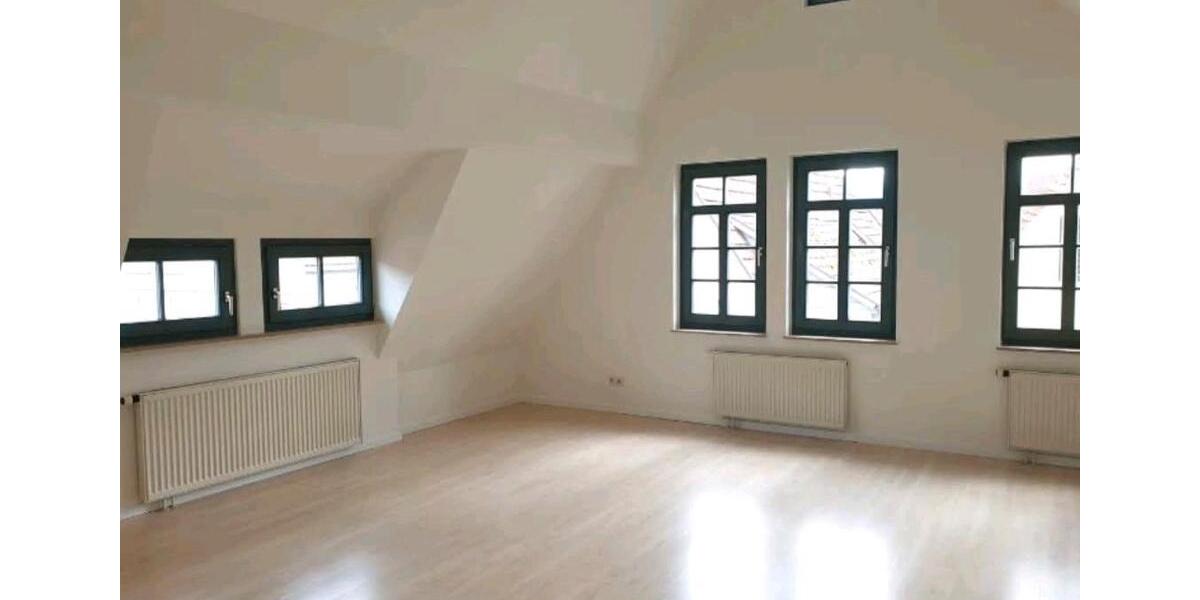 Dachgeschoßwohnung Rottenburg am Neckar - 2 Zimmer, 65 m&sup2;, 255.000&euro; | Angebot:27533983