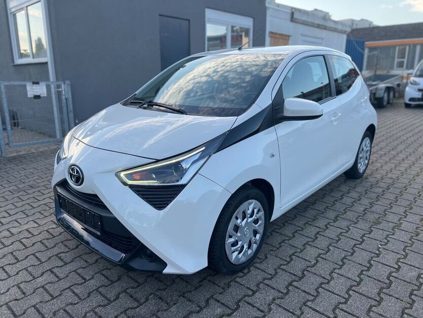 Aygo (X)
