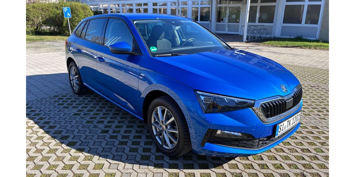 Skoda Scala 84.000 km 15.999 &euro; Herrenberg 71083