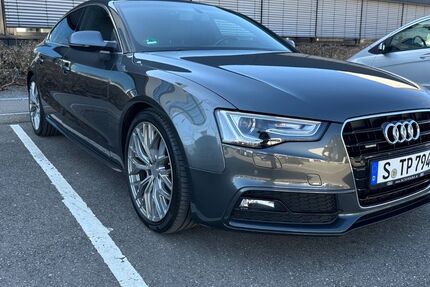 Audi A5 168.000 km 17.250 &euro; STUTTGART 70378