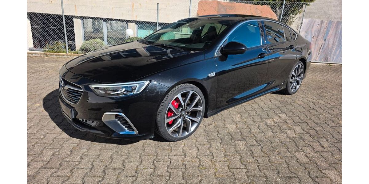 Opel Insignia 106.000 km 19.890 &euro; Nufringen 71154
