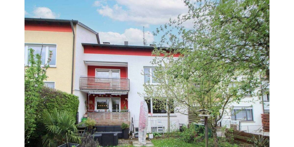 Reihenmittelhaus Stuttgart Steckfeld - 9 Zimmer, 208 m&sup2;, 765.000&euro; | Angebot:26673990