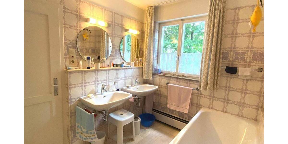 Mehrfamilienhaus, Wohnhaus Böblingen Dagersheim - 1 Zimmer, 232 m&sup2;, 2.150&euro; | Angebot:26779790