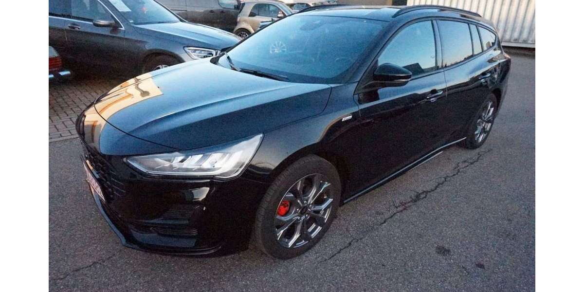 Ford Focus 25.900 km 19.890 &euro; Calw 75365