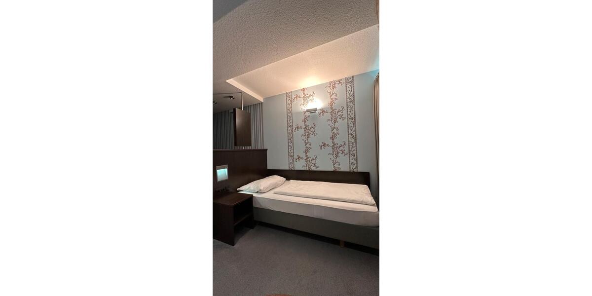 Etagenwohnung Ostfildern - 1 Zimmer, 15 m&sup2;, 60&euro; | Angebot:22192503