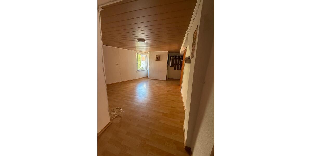Etagenwohnung Renningen - 4 Zimmer, 79 m&sup2;, 500&euro; | Angebot:27625098