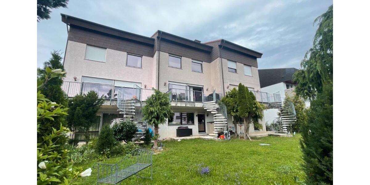 Reihenhaus Leonberg - 6 Zimmer, 199 m&sup2;, 1.750&euro; | Angebot:24248136