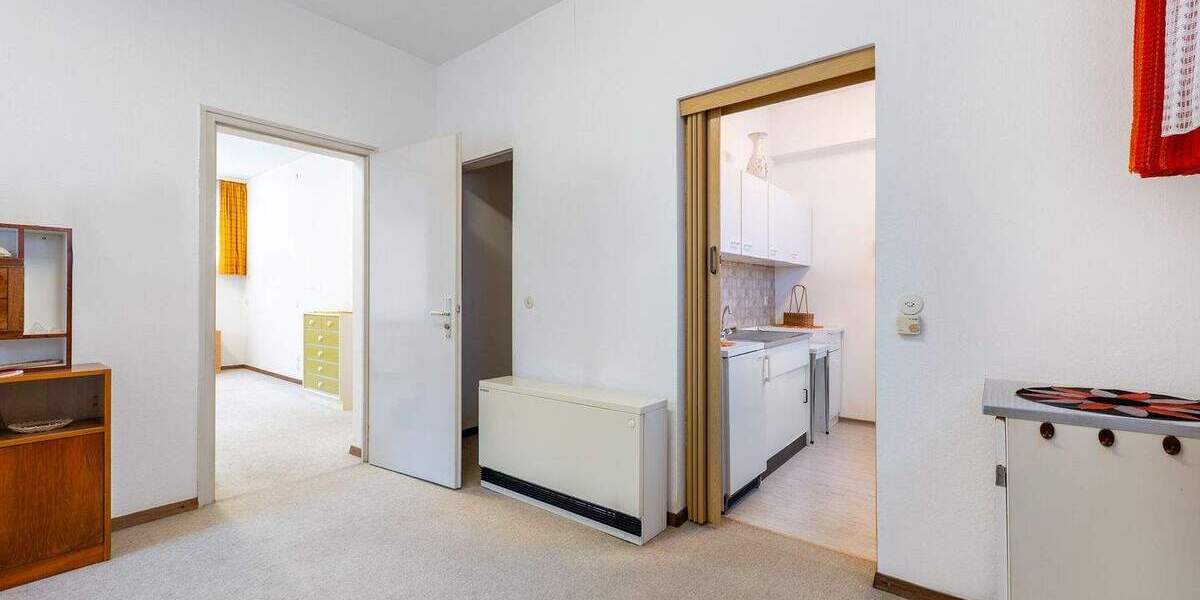 Mehrfamilienhaus, Wohnhaus Stuttgart Degerloch - 9 Zimmer, 140 m&sup2;, 740.000&euro; | Angebot:24635350