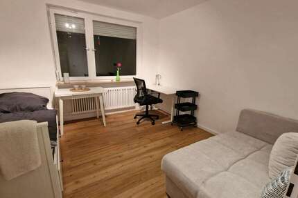 WG-Zimmer in Stuttgart 770 € 12 m² zimmer