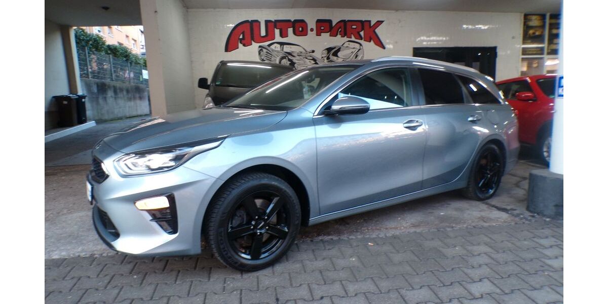 Kia ceed Sportswagon 106.000 km 13.990 &euro; Pforzheim 75172
