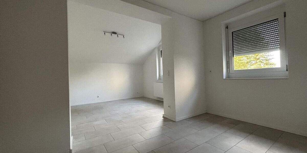 Großzügiges Wohnen -- ca. 230 qm auf einer Etage! 5 zimmer