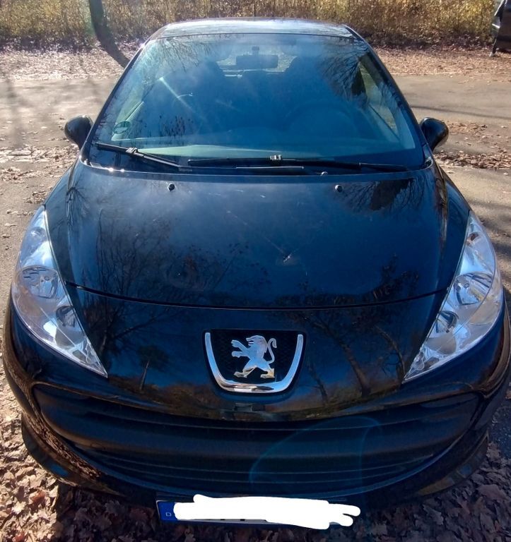 Peugeot 207 150.000 km 3.800 € Stuttgart 70176