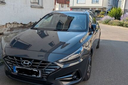 Hyundai i30 89.000 km 16.500 &euro; Reutlingen 72766