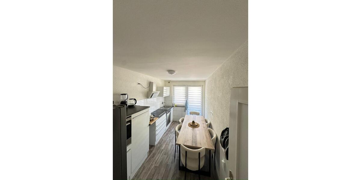Etagenwohnung Pforzheim - 3 Zimmer, 76 m&sup2;, 950&euro; | Angebot:26395512