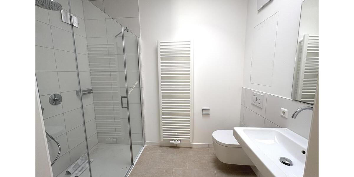 Dachgeschoßwohnung Leonberg - 4 Zimmer, 121 m&sup2;, 2.484&euro; | Angebot:23712507