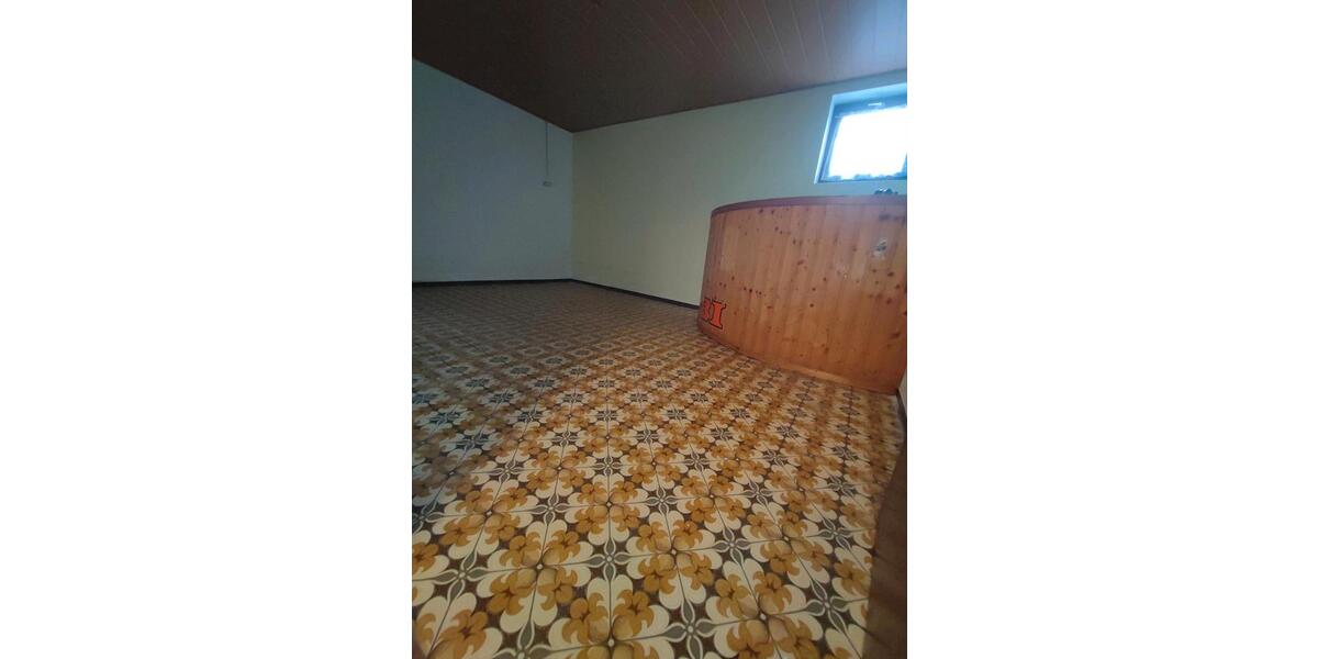 Doppelhaushälfte Herrenberg - 6 Zimmer, 146 m&sup2;, 550.000&euro; | Angebot:24825614