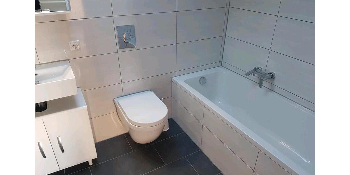 Dachgeschoßwohnung Stuttgart Neuwirtshaus - 2.5 Zimmer, 59 m&sup2;, 250.000&euro; | Angebot:26920779