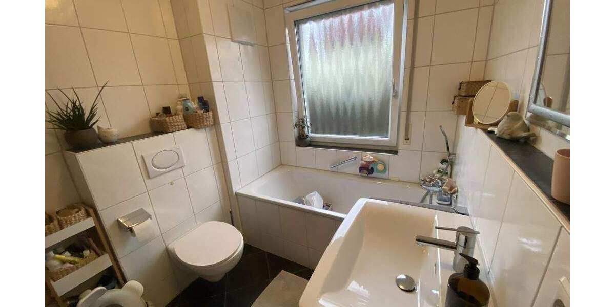 Etagenwohnung Köngen - 3 Zimmer, 74 m&sup2;, 900&euro; | Angebot:25837488