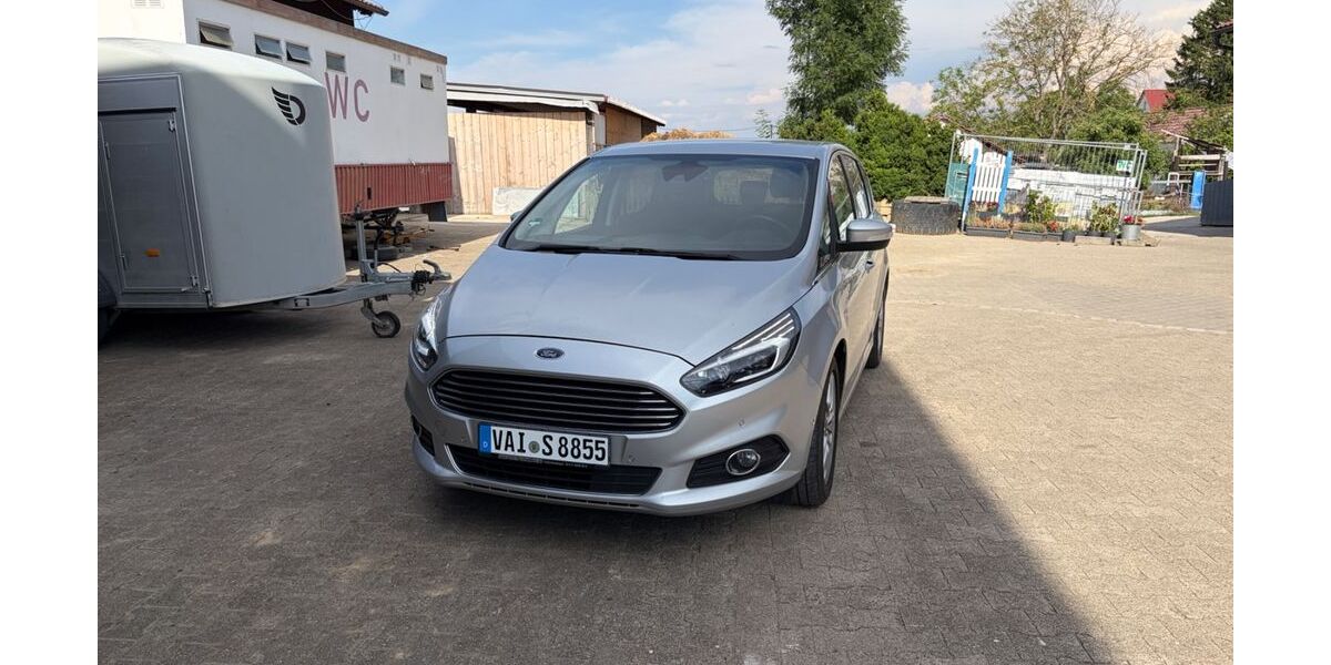 Ford S-Max 181.100 km 10.900 &euro; Eberdingen-Hochdorf 71735