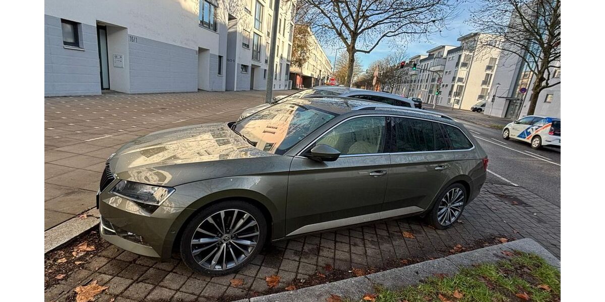 Skoda Superb 158.000 km 12.790 &euro; Ostfildern 73760