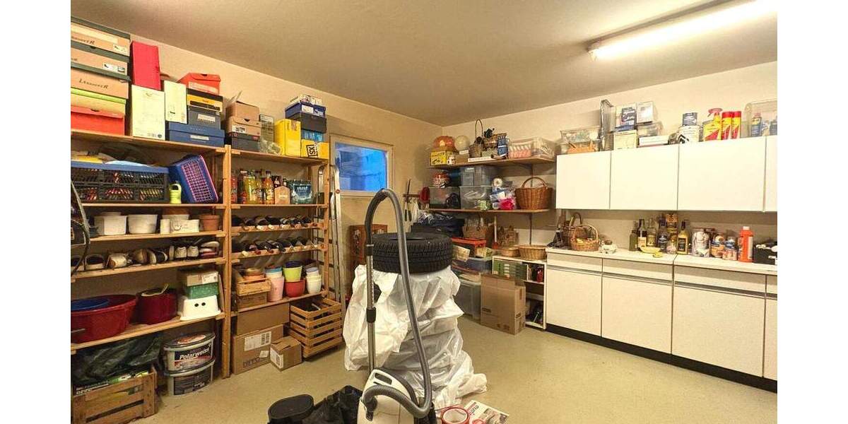 Reihenmittelhaus Stuttgart Vaihingen - 6 Zimmer, 150 m&sup2;, 729.000&euro; | Angebot:24836482