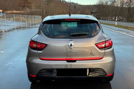 Renault Clio 113.000 km 9.000 &euro; Leonberg 71229