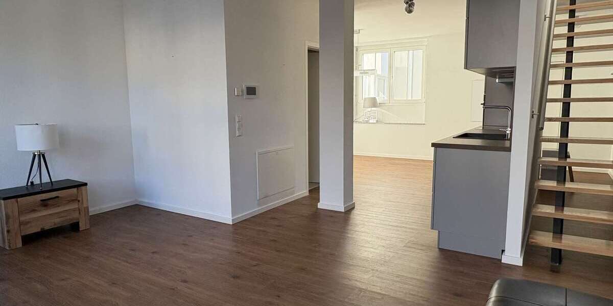Etagenwohnung Reutlingen - 3 Zimmer, 81 m&sup2;, 1.000&euro; | Angebot:27660205