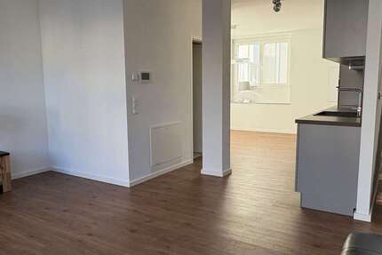Wohnung Reutlingen - 3 Zimmer, 81 m&sup2;, 1.000&euro; | Angebot:27660205