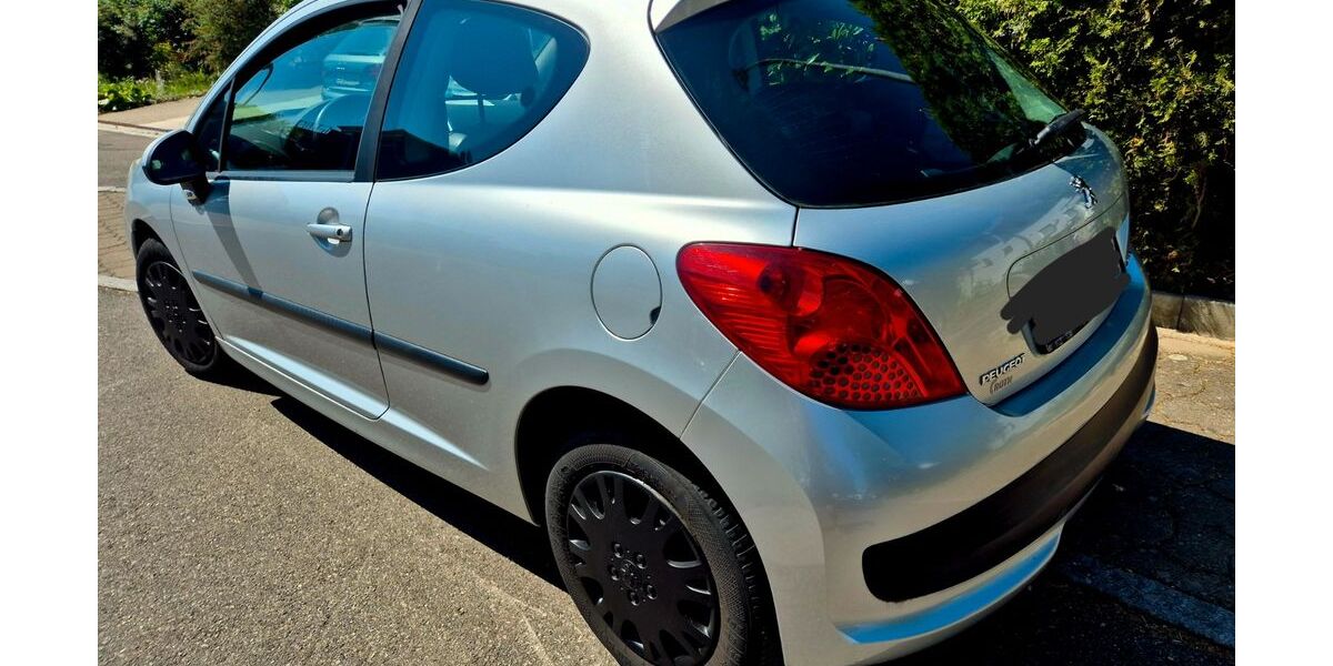 Peugeot 207 157.400 km 1.850 &euro; Filderstadt 70794