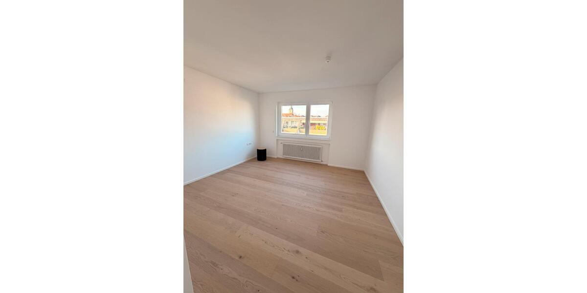 Dachgeschoßwohnung Kornwestheim - 4.5 Zimmer, 110 m&sup2;, 489.000&euro; | Angebot:27607428