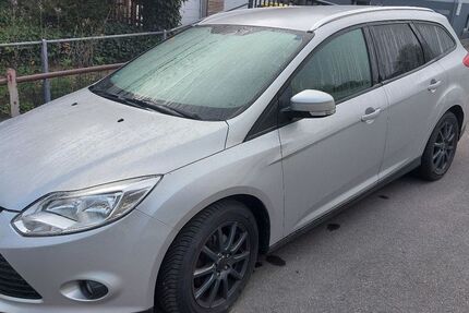 Ford Focus 86.000 km 5.900 &euro; Reutlingen 72766