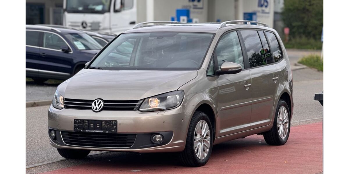 VW Touran 141.962 km 8.500 &euro; Schwieberdingen 71701