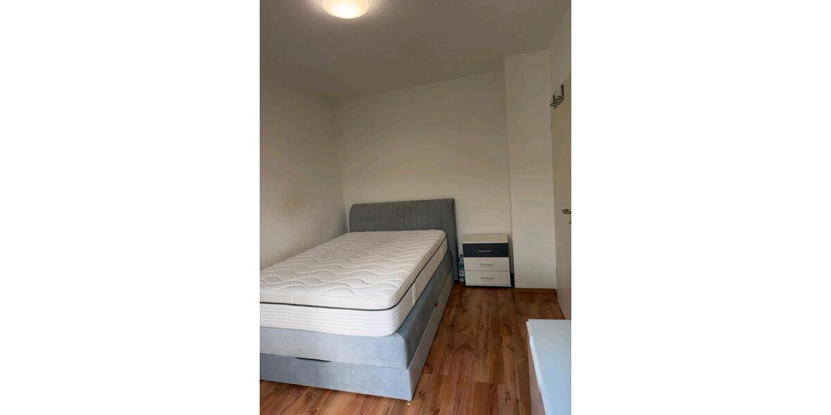 Erdgeschoßwohnung Stuttgart Luginsland - 3 Zimmer, 60 m&sup2;, 318.000&euro; | Angebot:26639907