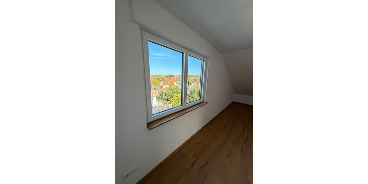 Dachgeschoßwohnung Dußlingen - 2.5 Zimmer, 80 m&sup2;, 1.000&euro; | Angebot:27592938