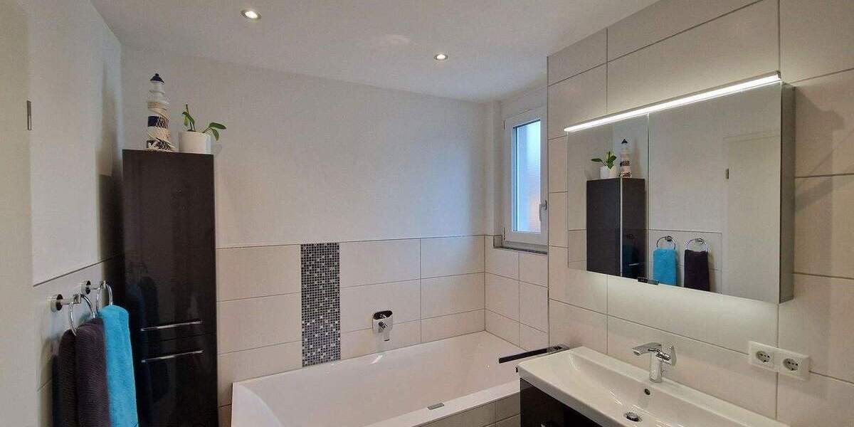 Reihenendhaus Nürtingen Oberensingen - 5 Zimmer, 136 m&sup2;, 639.000&euro; | Angebot:25752893