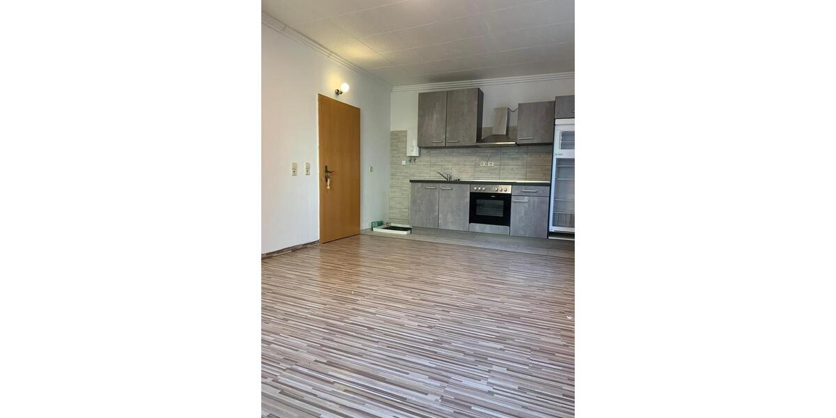 Etagenwohnung Esslingen am Neckar - 5 Zimmer, 148 m&sup2;, 450.000&euro; | Angebot:25965846