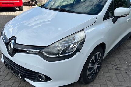 Renault Clio 129.000 km 2.990 &euro; Böblingen 71034