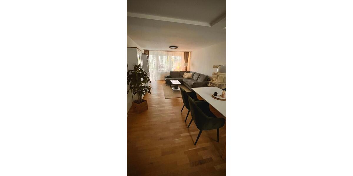 Etagenwohnung Leonberg - 3.5 Zimmer, 86 m&sup2;, 1.290&euro; | Angebot:26478731
