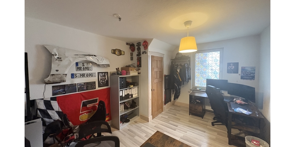 Direkt am Neckarufer wohnen – Dachgeschoss mit besonderem Flair - Dachgeschoßwohnung Stuttgart Bad Cannstatt Bad Cannstatt (Stadtbezirk) | Angebot:25990532