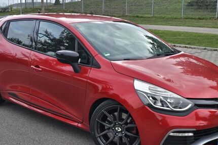 Renault Clio 207.000 km 7.500 &euro; Esslingen 73730